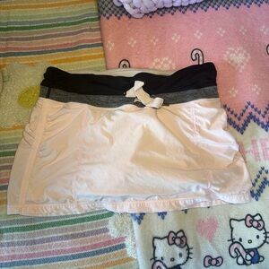 Lululemon Athletica Light Pink and Black Skirt